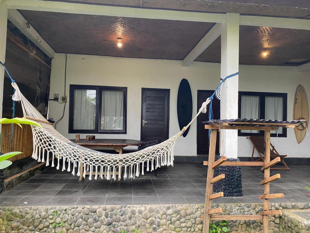 Medewi Good Vibes Stay&Surf Jembrana  Ngoại thất bức ảnh
