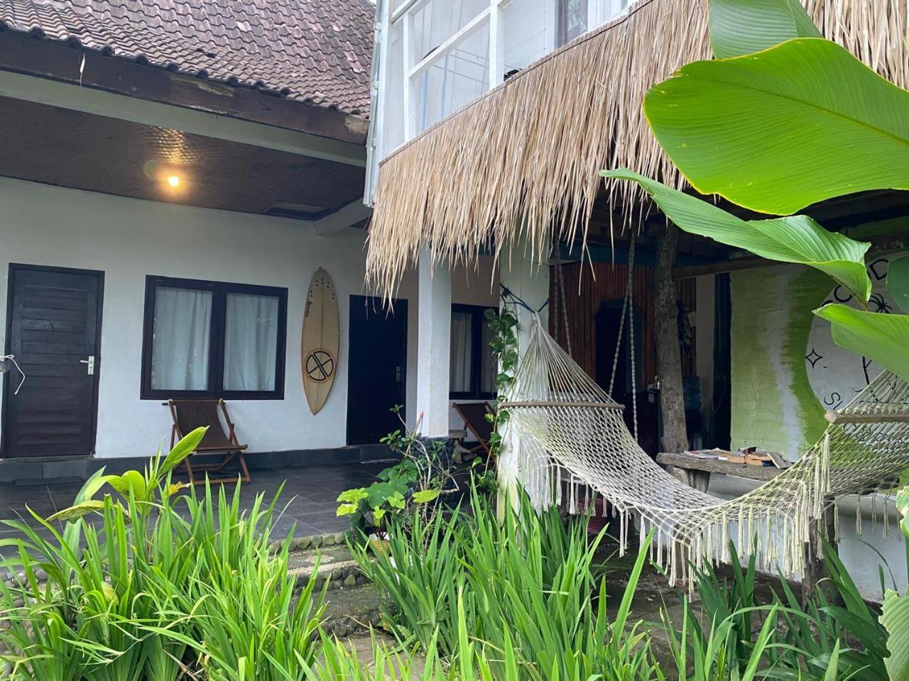 Medewi Good Vibes Stay&Surf Jembrana  Ngoại thất bức ảnh